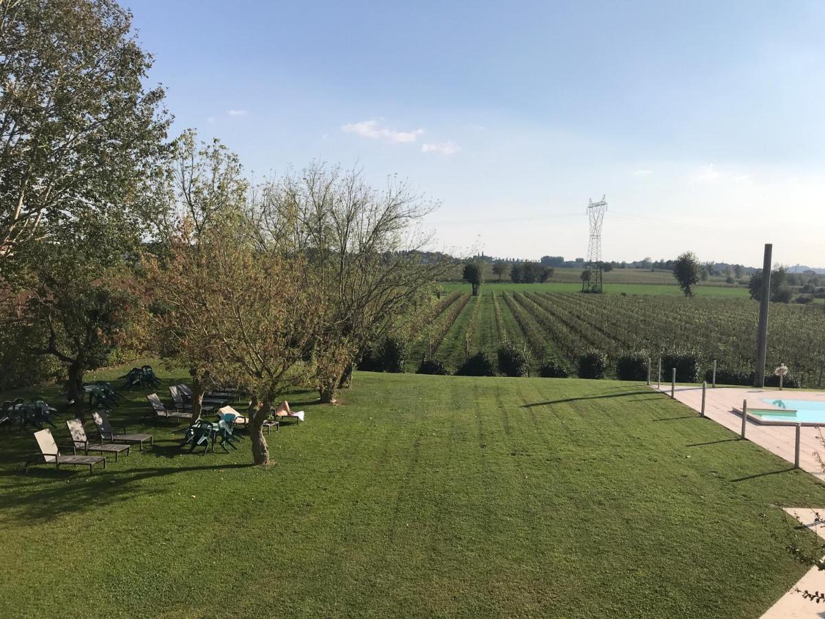 Agriturismo Feliciana Pozzolengo Buitenkant foto