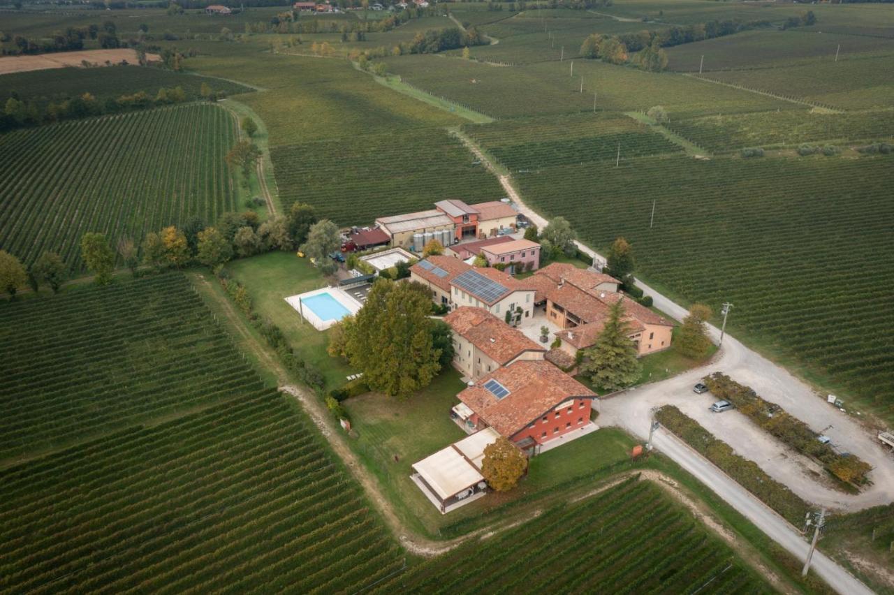Agriturismo Feliciana Pozzolengo Buitenkant foto